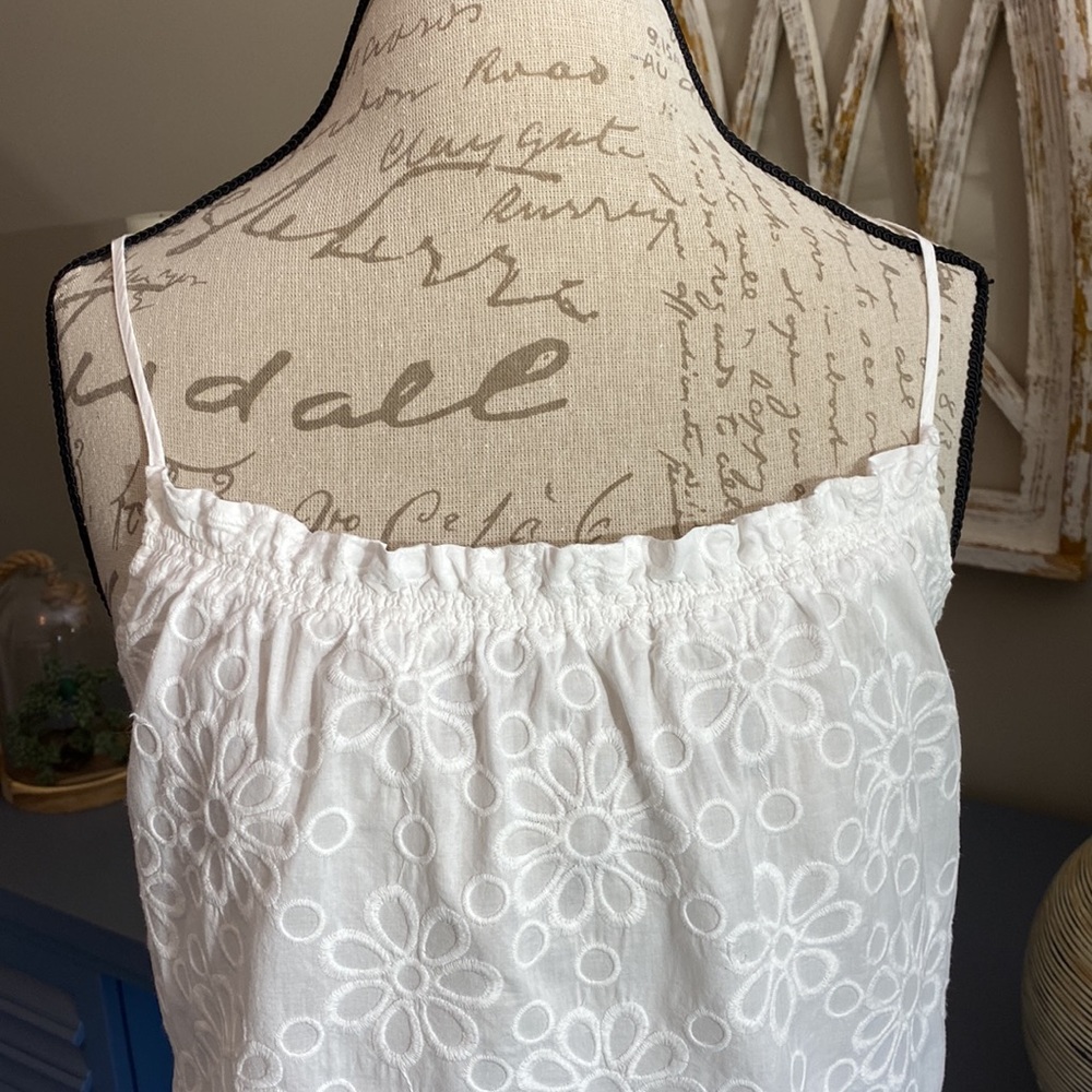 GAP daisy top